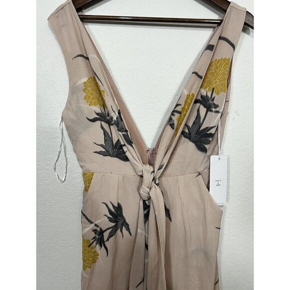 NWT White Closet Floral Jumpsuit Romper Pink Size Small Deep V Neck - Picture 2 of 10
